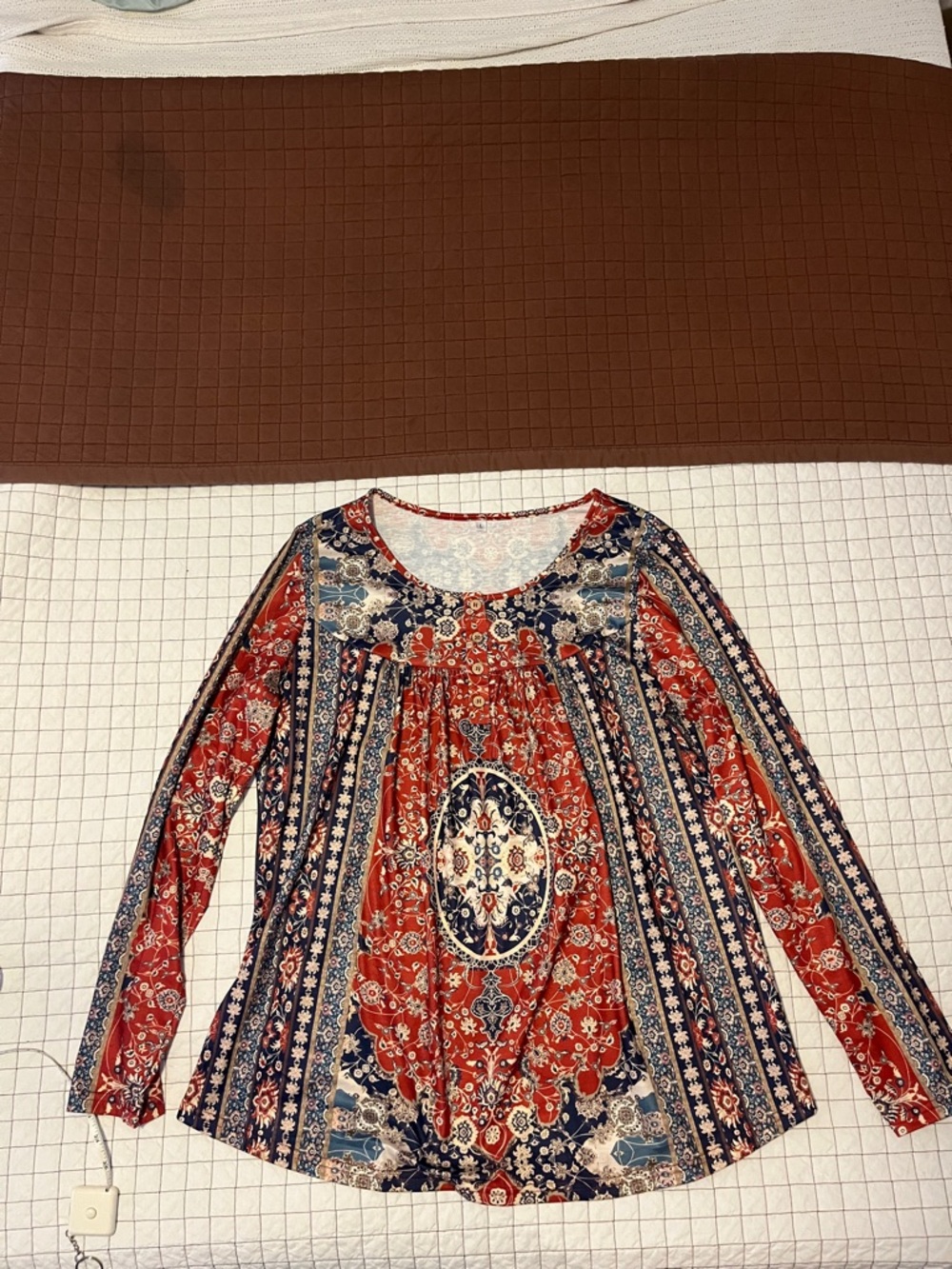 Red Floral Medallion Long-Sleeve Top - Boho Style